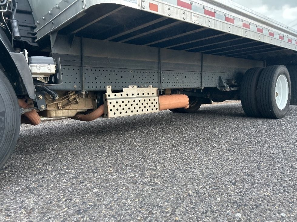 Light Duty Box Truck-Light and Medium Duty Trucks-Isuzu-2020-NPR EFI-Hueytown-AL-125,228\n\t\tmiles-$ 35,750 - Image 5