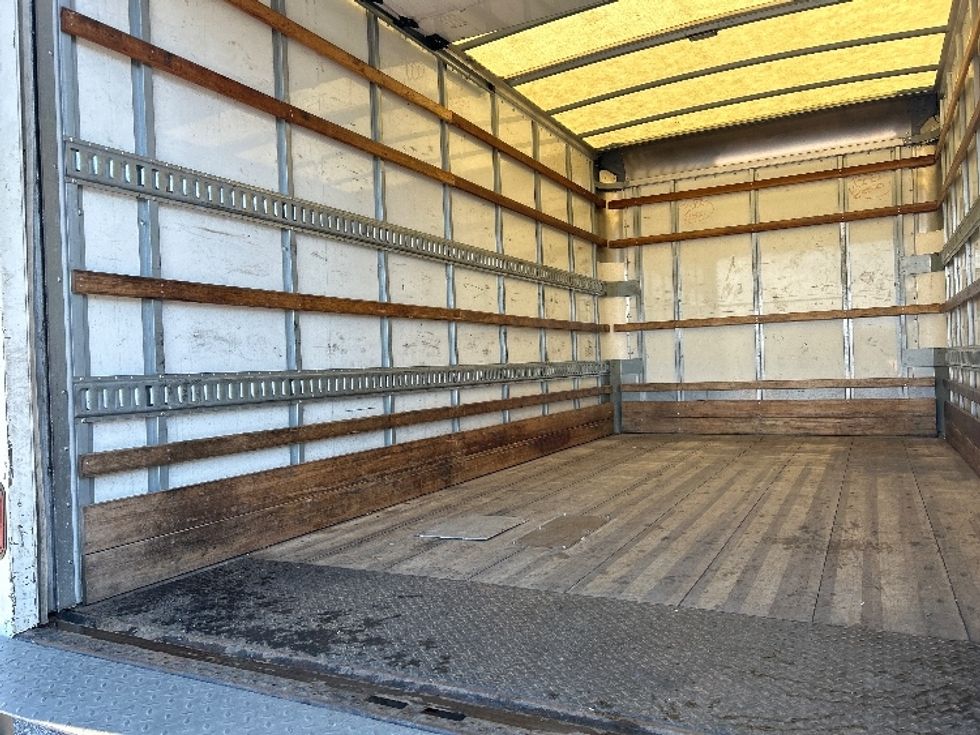 Light Duty Box Truck-Light and Medium Duty Trucks-Isuzu-2020-NPR EFI-Huntington-WV-138,067\n\t\tmiles-$ 34,500 - Image 10