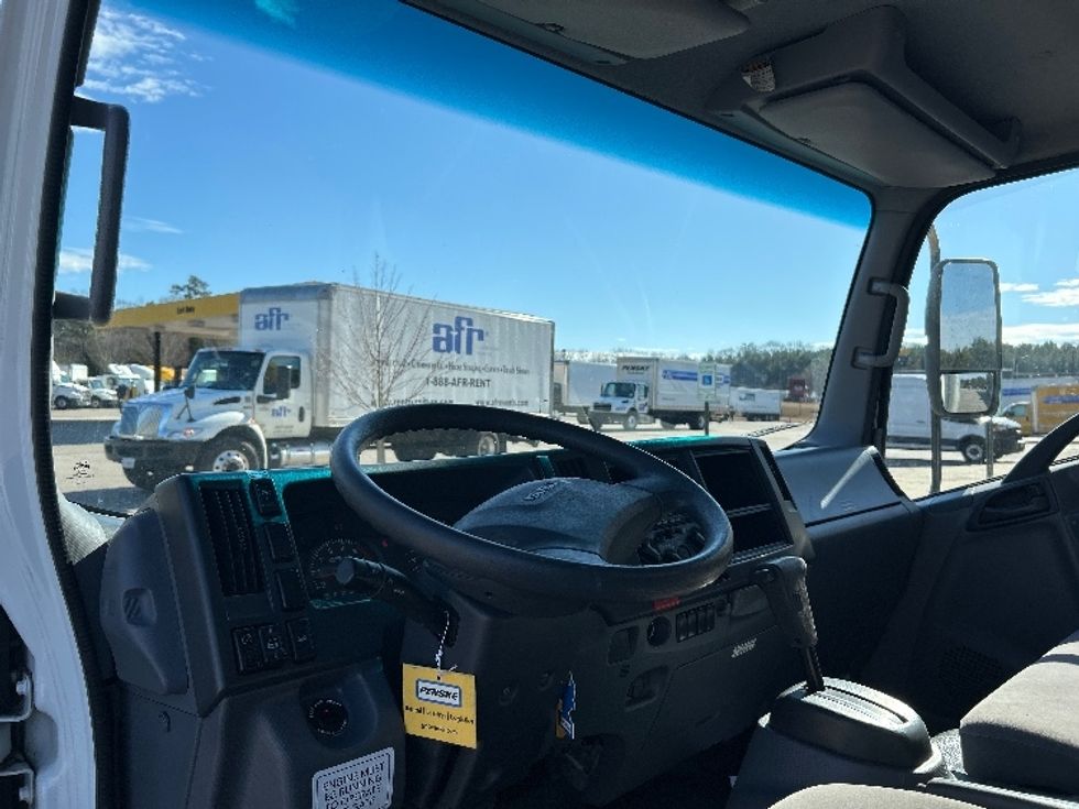 Light Duty Box Truck-Light and Medium Duty Trucks-Isuzu-2020-NPR EFI-Huntington-WV-138,067\n\t\tmiles-$ 34,500 - Image 16