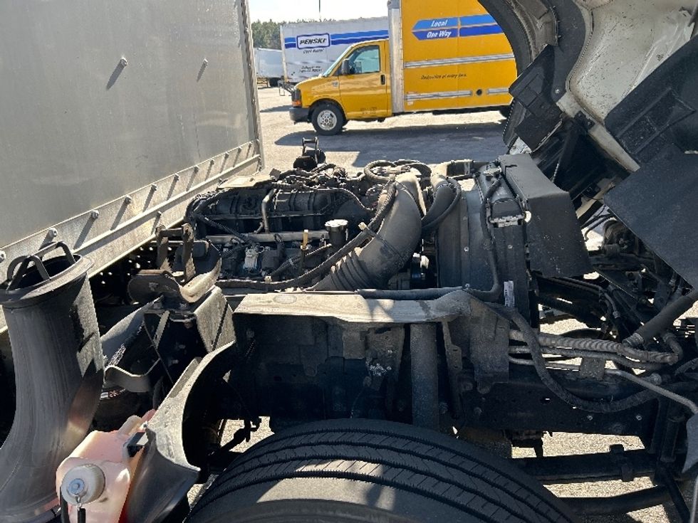 Light Duty Box Truck-Light and Medium Duty Trucks-Isuzu-2020-NPR EFI-Huntington-WV-138,067\n\t\tmiles-$ 34,500 - Image 22