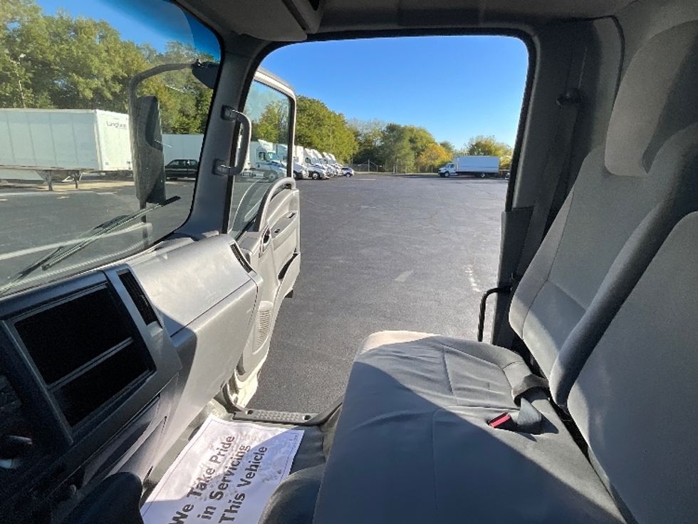 Light Duty Box Truck-Light and Medium Duty Trucks-Isuzu-2020-NPR EFI-Indianapolis-IN-92,416\n\t\tmiles-$ 36,750 - Image 19
