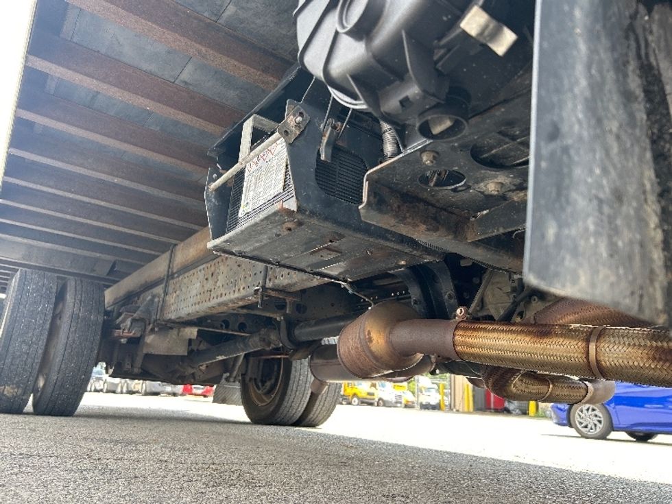 Light Duty Box Truck-Light and Medium Duty Trucks-Isuzu-2020-NPR EFI-Jackson-TN-87,591\n\t\tmiles-$ 40,750 - Image 14