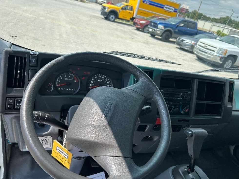 Light Duty Box Truck-Light and Medium Duty Trucks-Isuzu-2020-NPR EFI-Jackson-TN-87,591\n\t\tmiles-$ 40,750 - Image 18