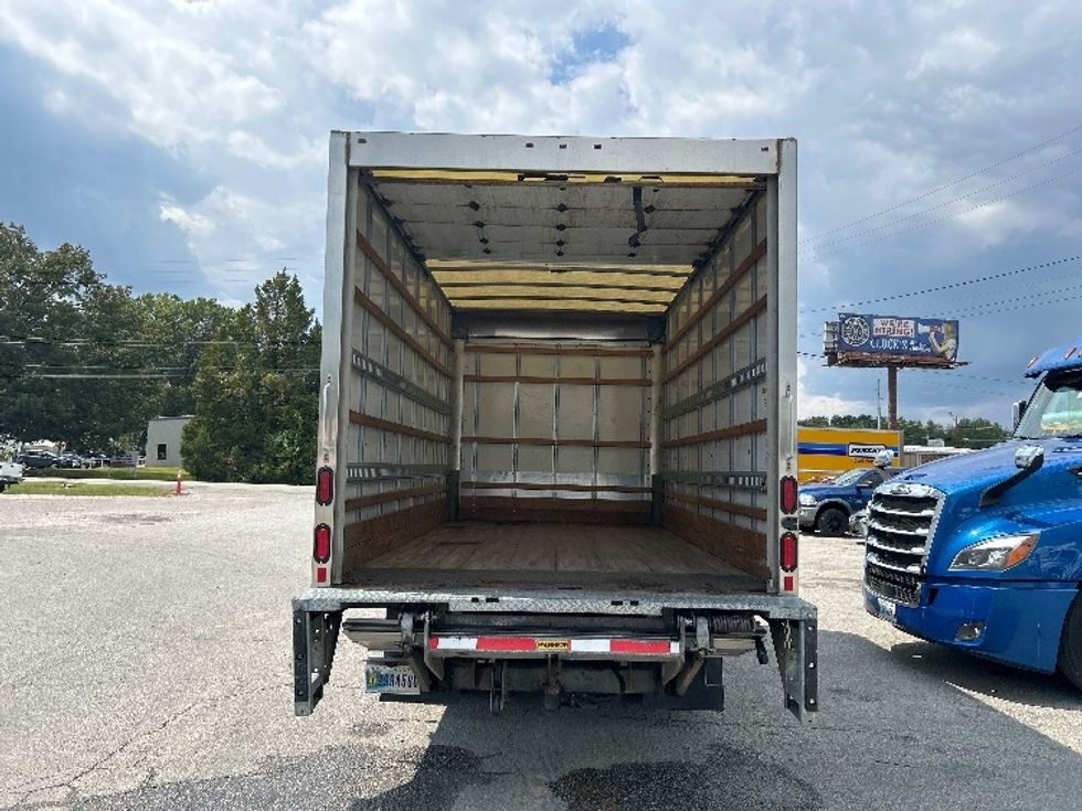 Light Duty Box Truck-Light and Medium Duty Trucks-Isuzu-2020-NPR EFI-Jackson-TN-87,591\n\t\tmiles-$ 40,750 - Image 8