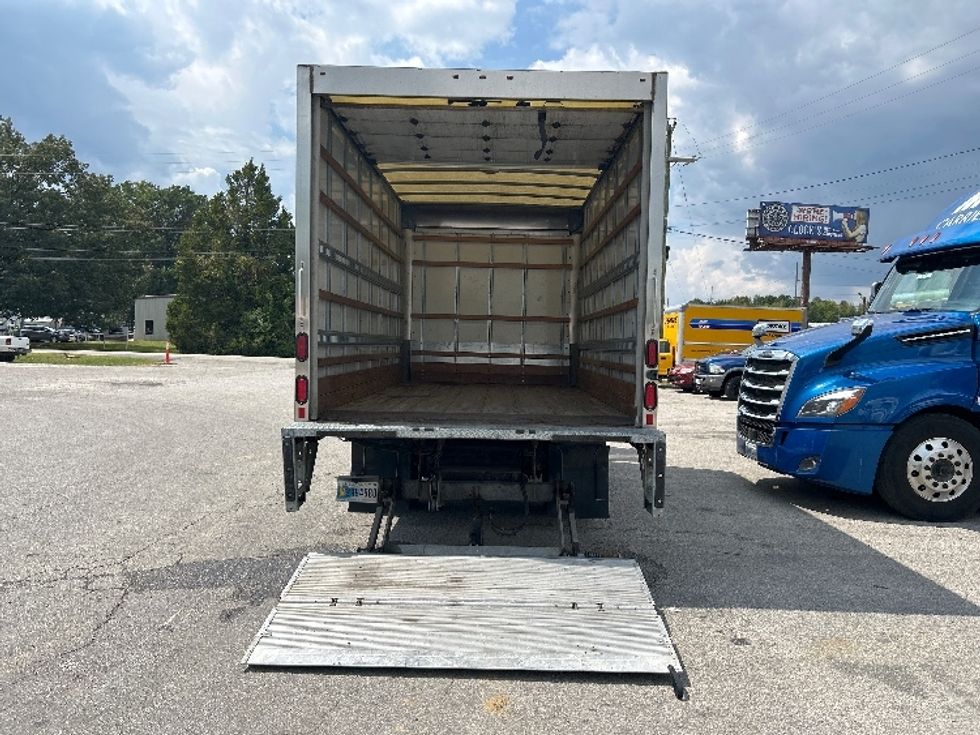 Light Duty Box Truck-Light and Medium Duty Trucks-Isuzu-2020-NPR EFI-Jackson-TN-87,591\n\t\tmiles-$ 40,750 - Image 9