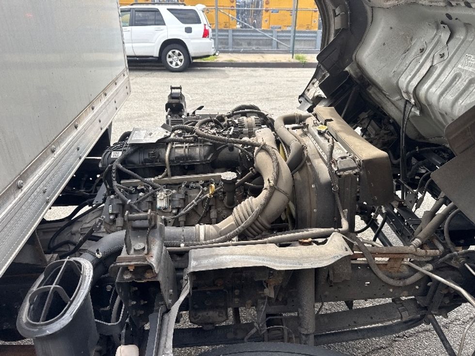Light Duty Box Truck-Light and Medium Duty Trucks-Isuzu-2020-NPR EFI-Jamaica-NY-67,573\n\t\tmiles-$ 41,000 - Image 23