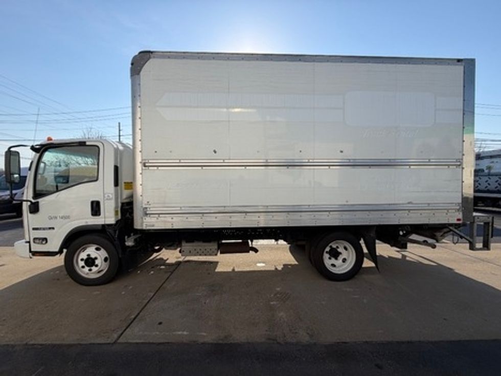 Light Duty Box Truck-Light and Medium Duty Trucks-Isuzu-2020-NPR EFI-Jamaica-NY-71,041\n\t\tmiles-$ 38,250 - Image 6