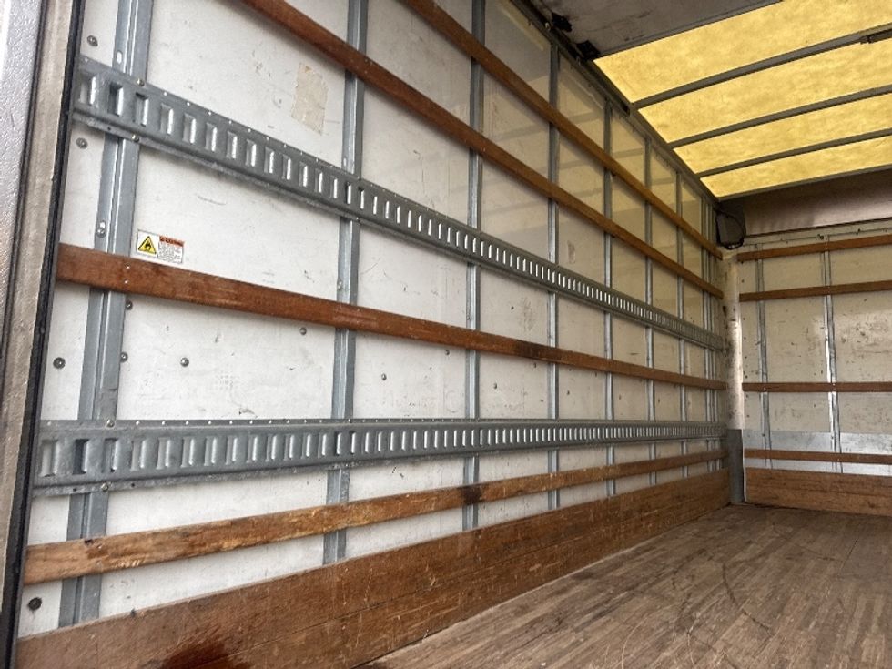 Light Duty Box Truck-Light and Medium Duty Trucks-Isuzu-2020-NPR EFI-Jamaica-NY-82,003\n\t\tmiles-$ 39,500 - Image 10