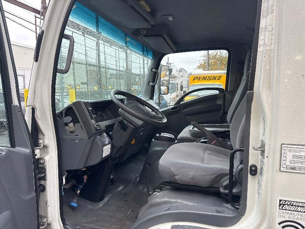 Light Duty Box Truck-Light and Medium Duty Trucks-Isuzu-2020-NPR EFI-Jamaica-NY-82,003\n\t\tmiles-$ 39,500 - Image 14