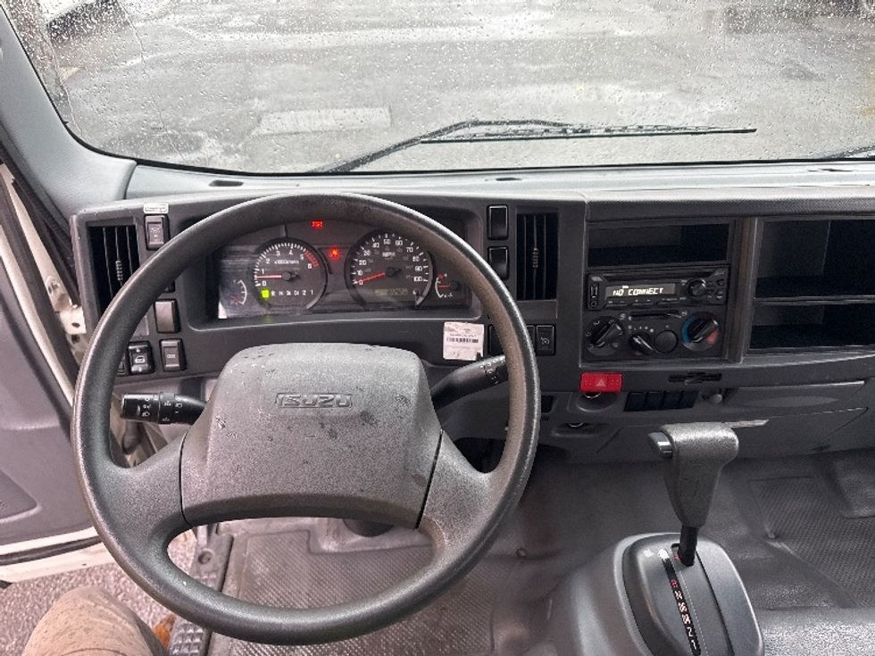 Light Duty Box Truck-Light and Medium Duty Trucks-Isuzu-2020-NPR EFI-Jamaica-NY-82,003\n\t\tmiles-$ 39,500 - Image 16
