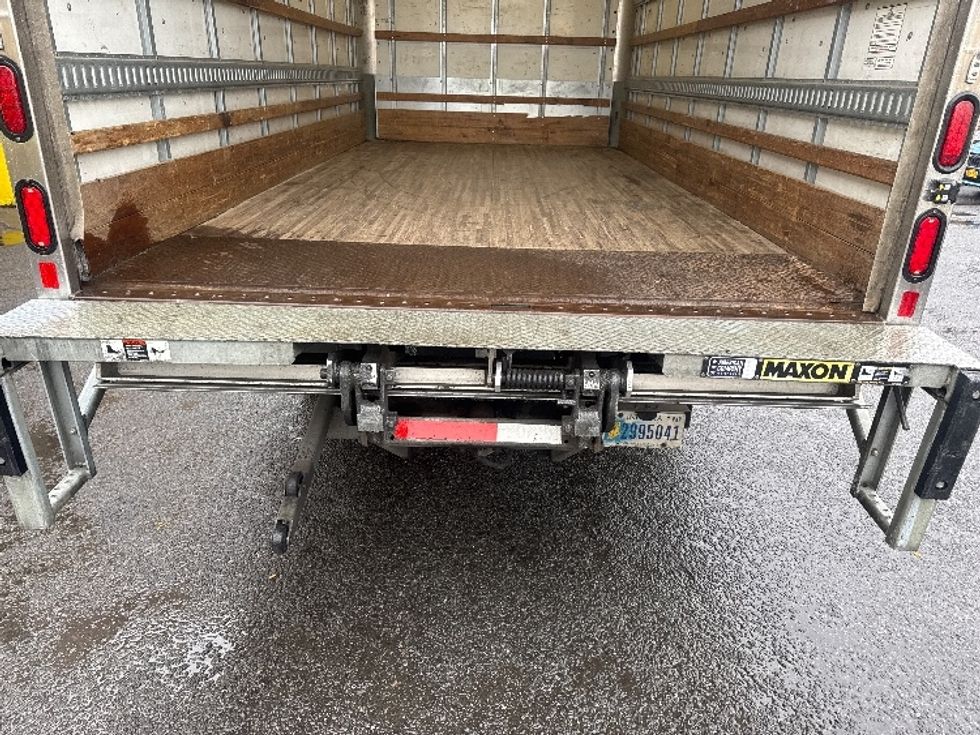 Light Duty Box Truck-Light and Medium Duty Trucks-Isuzu-2020-NPR EFI-Jamaica-NY-82,003\n\t\tmiles-$ 39,500 - Image 9
