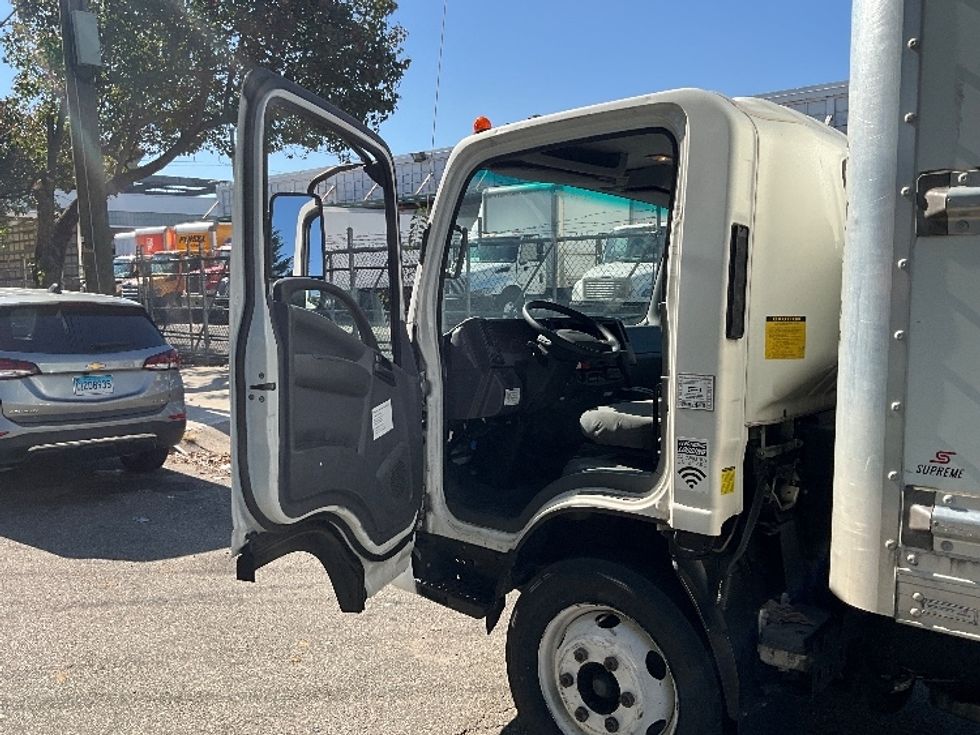 Light Duty Box Truck-Light and Medium Duty Trucks-Isuzu-2020-NPR EFI-Jamaica-NY-98,727\n\t\tmiles-$ 37,750 - Image 16