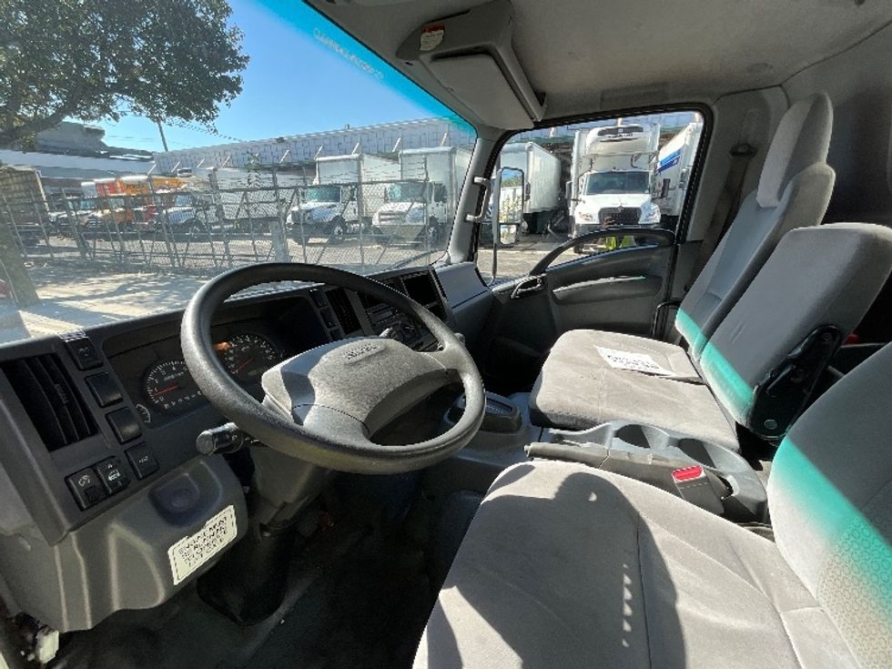 Light Duty Box Truck-Light and Medium Duty Trucks-Isuzu-2020-NPR EFI-Jamaica-NY-98,727\n\t\tmiles-$ 37,750 - Image 17