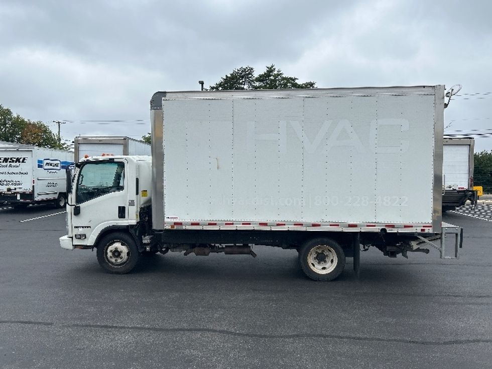 2020 Isuzu NPR photo 4