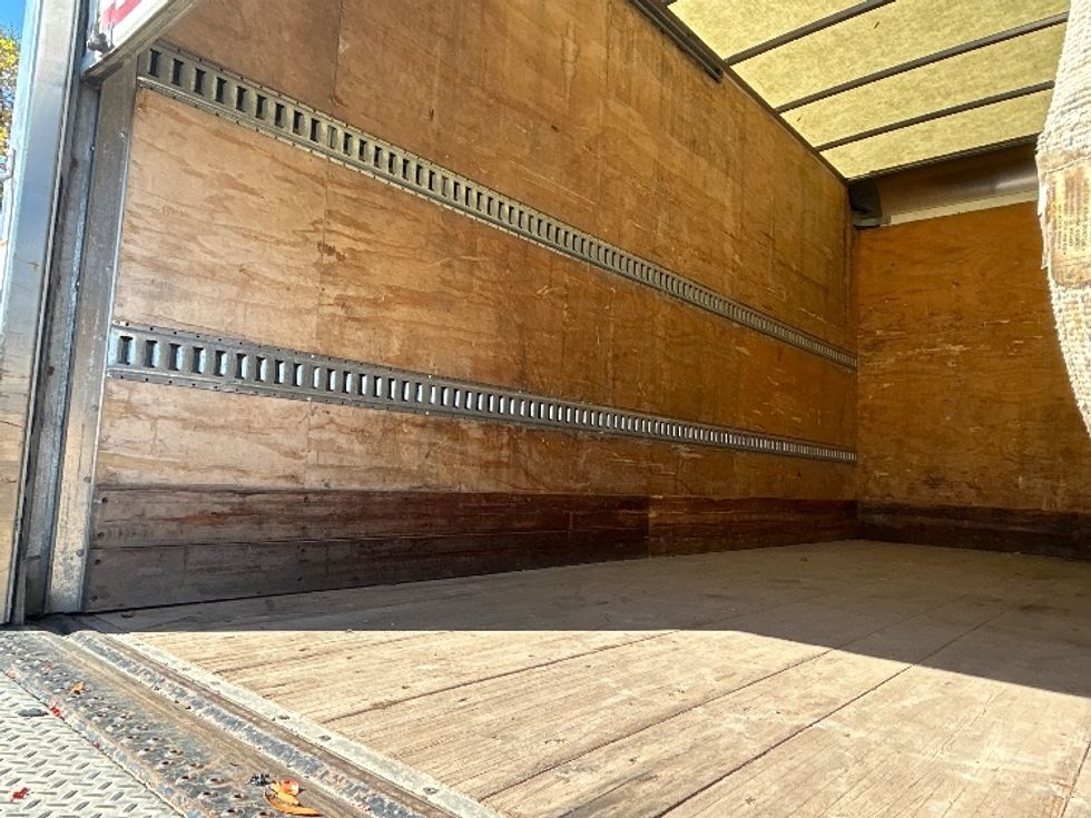 Light Duty Box Truck-Light and Medium Duty Trucks-Isuzu-2020-NPR EFI-Jessup-MD-69,860\n\t\tmiles-$ 41,250 - Image 11