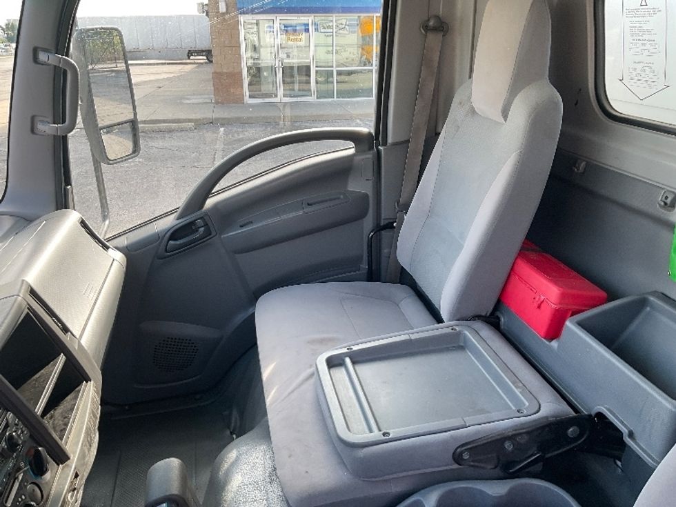 Light Duty Box Truck-Light and Medium Duty Trucks-Isuzu-2020-NPR EFI-Kansas City-MO-98,055\n\t\tmiles-$ 39,000 - Image 18