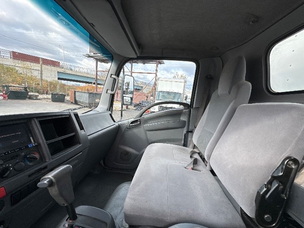 Light Duty Box Truck-Light and Medium Duty Trucks-Isuzu-2020-NPR EFI-Kearny-NJ-144,331\n\t\tmiles-$ 31,000 - Image 19