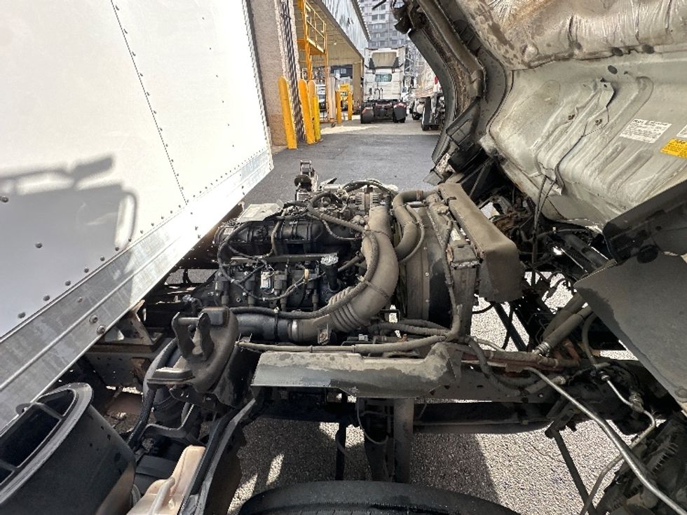 Light Duty Box Truck-Light and Medium Duty Trucks-Isuzu-2020-NPR EFI-Kearny-NJ-144,331\n\t\tmiles-$ 31,000 - Image 24