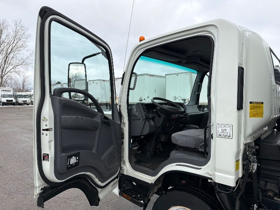 Light Duty Box Truck-Light and Medium Duty Trucks-Isuzu-2020-NPR EFI-Lansing-MI-50,069\n\t\tmiles-$ 38,500 - Image 15