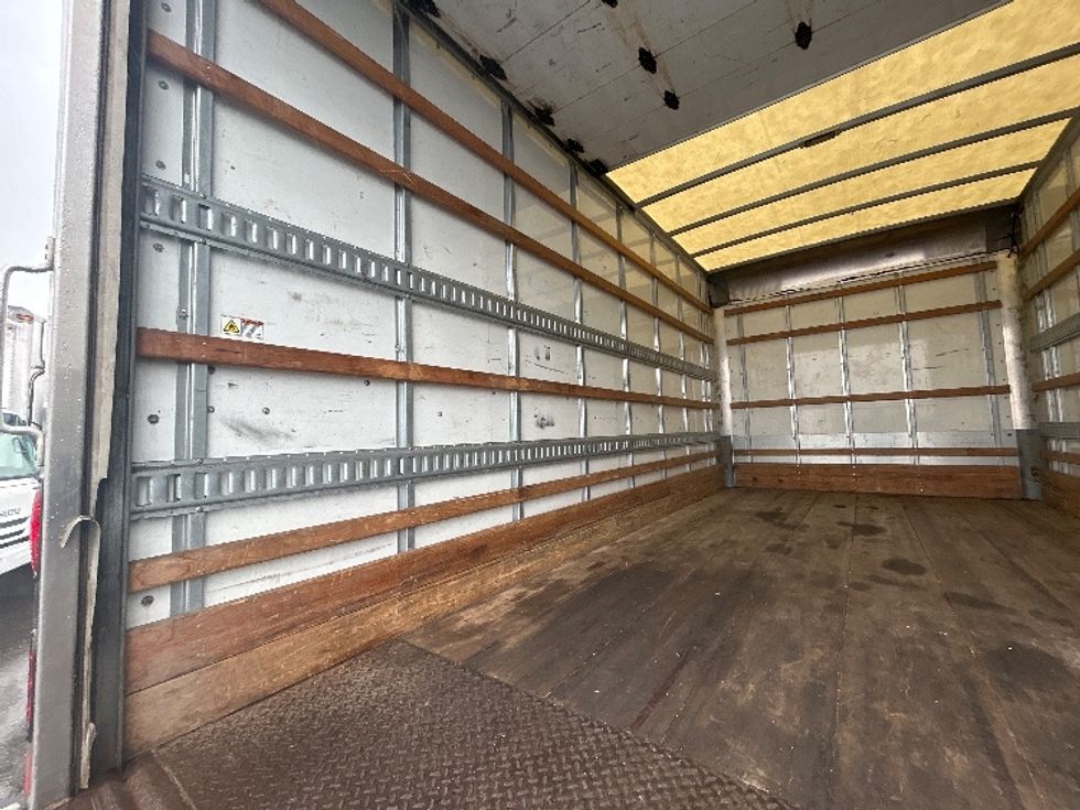 Light Duty Box Truck-Light and Medium Duty Trucks-Isuzu-2020-NPR EFI-Linden-NJ-100,269\n\t\tmiles-$ 37,750 - Image 11