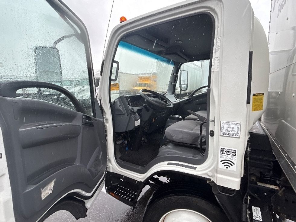Light Duty Box Truck-Light and Medium Duty Trucks-Isuzu-2020-NPR EFI-Linden-NJ-100,269\n\t\tmiles-$ 37,750 - Image 16