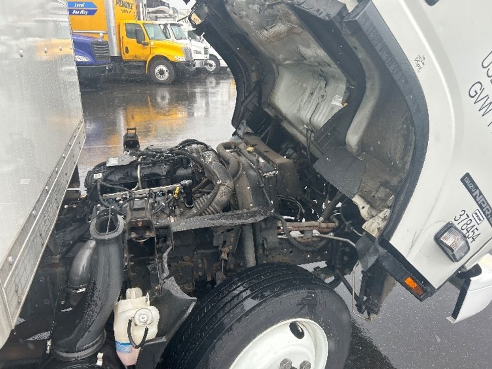 Light Duty Box Truck-Light and Medium Duty Trucks-Isuzu-2020-NPR EFI-Linden-NJ-100,269\n\t\tmiles-$ 37,750 - Image 23