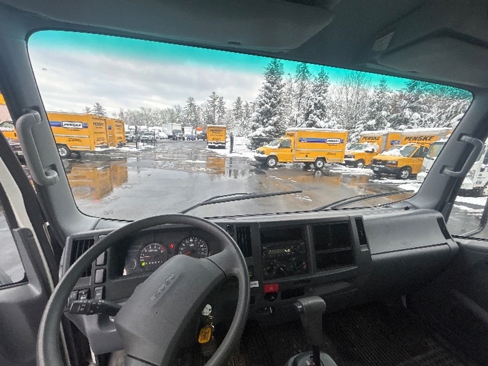 Light Duty Box Truck-Light and Medium Duty Trucks-Isuzu-2020-NPR EFI-Londonderry-NH-48,066\n\t\tmiles-$ 40,250 - Image 18