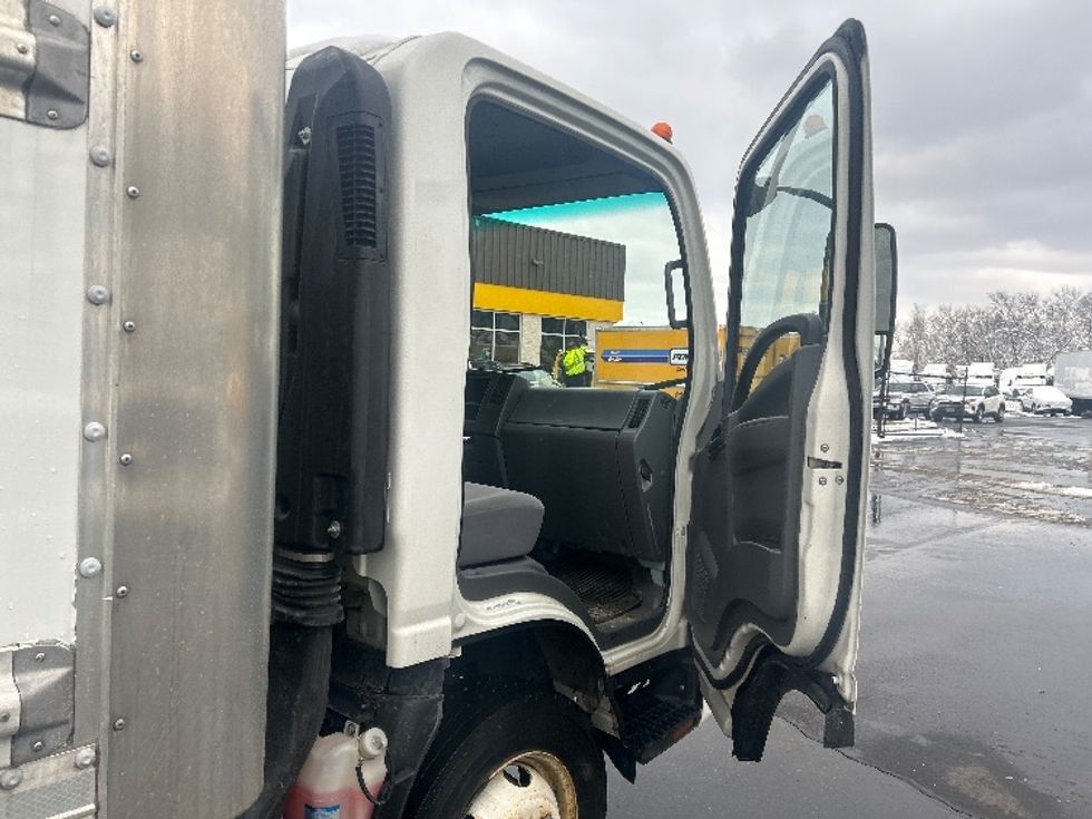 Light Duty Box Truck-Light and Medium Duty Trucks-Isuzu-2020-NPR EFI-Londonderry-NH-48,066\n\t\tmiles-$ 40,250 - Image 20