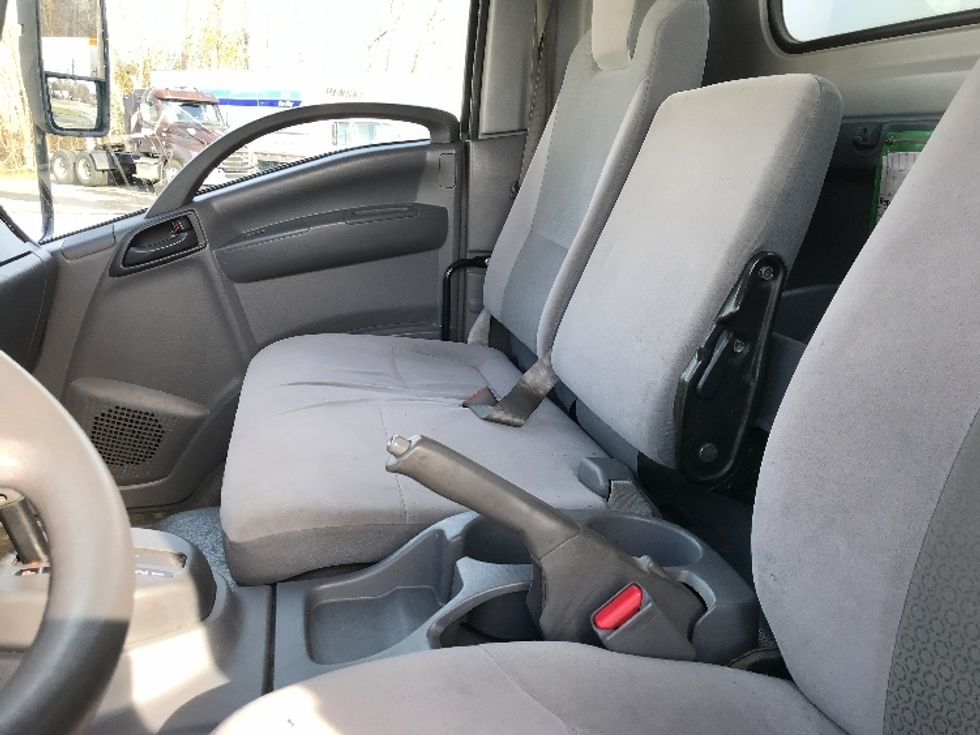 Light Duty Box Truck-Light and Medium Duty Trucks-Isuzu-2020-NPR EFI-Londonderry-NH-77,633\n\t\tmiles-$ 36,500 - Image 19