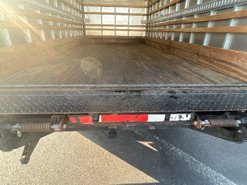 Light Duty Box Truck-Light and Medium Duty Trucks-Isuzu-2020-NPR EFI-Louisville-KY-39,658\n\t\tmiles-$ 44,750 - Image 10