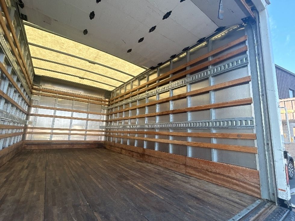 Light Duty Box Truck-Light and Medium Duty Trucks-Isuzu-2020-NPR EFI-Louisville-KY-39,658\n\t\tmiles-$ 44,750 - Image 12