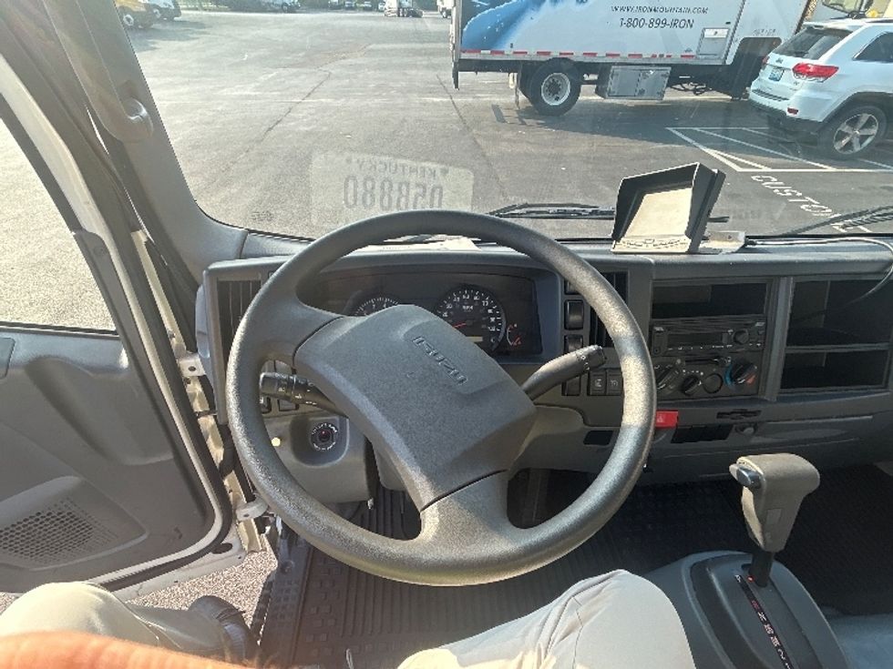 Light Duty Box Truck-Light and Medium Duty Trucks-Isuzu-2020-NPR EFI-Louisville-KY-39,658\n\t\tmiles-$ 44,750 - Image 18