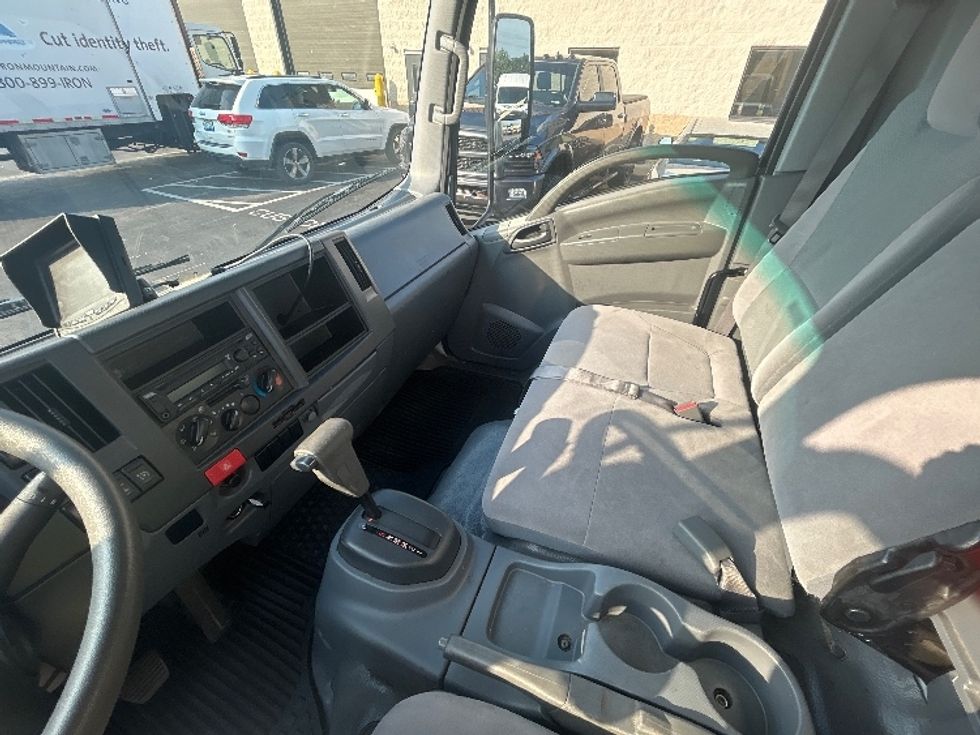 Light Duty Box Truck-Light and Medium Duty Trucks-Isuzu-2020-NPR EFI-Louisville-KY-39,658\n\t\tmiles-$ 44,750 - Image 19
