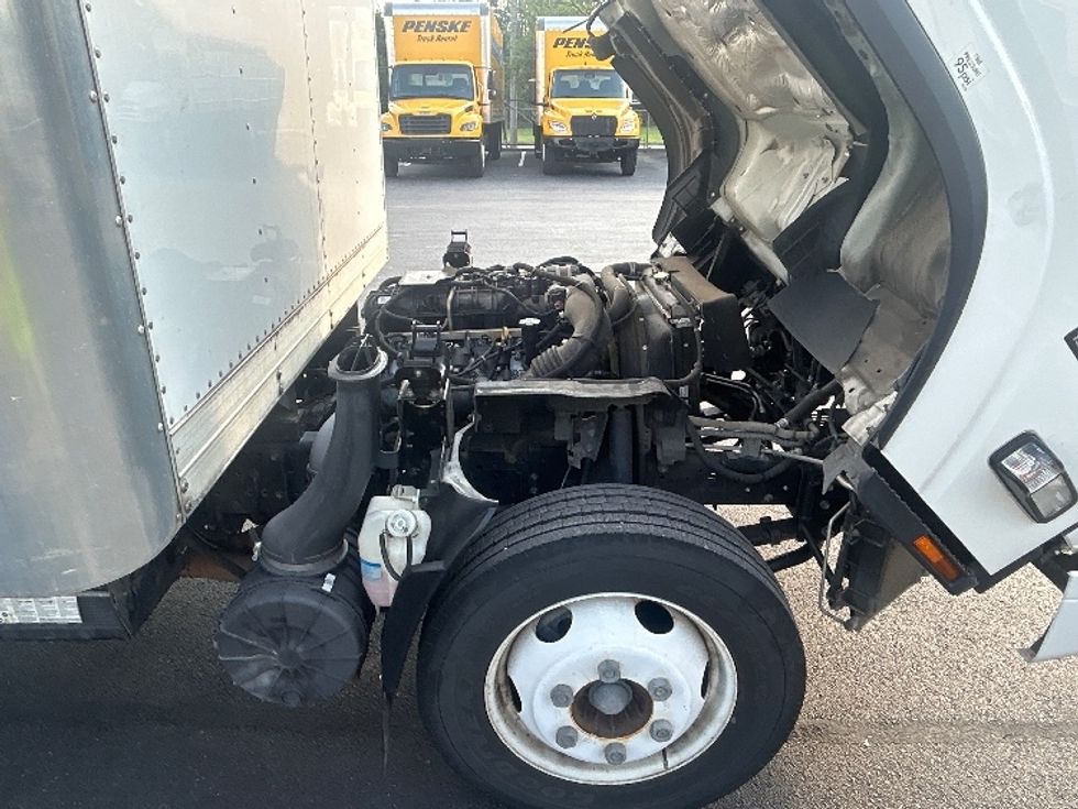 Light Duty Box Truck-Light and Medium Duty Trucks-Isuzu-2020-NPR EFI-Louisville-KY-39,658\n\t\tmiles-$ 44,750 - Image 23