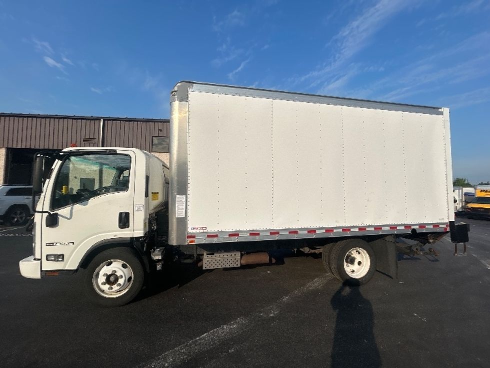 Light Duty Box Truck-Light and Medium Duty Trucks-Isuzu-2020-NPR EFI-Louisville-KY-39,658\n\t\tmiles-$ 44,750 - Image 4