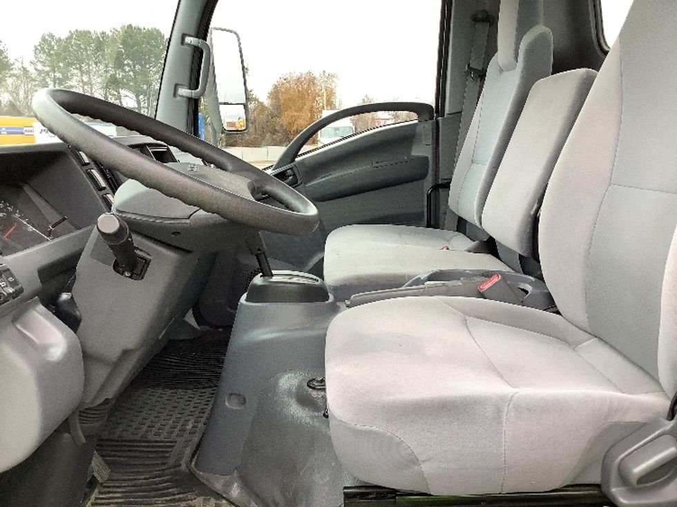 Light Duty Box Truck-Light and Medium Duty Trucks-Isuzu-2020-NPR EFI-Mebane-NC-80,316\n\t\tmiles-$ 41,000 - Image 19