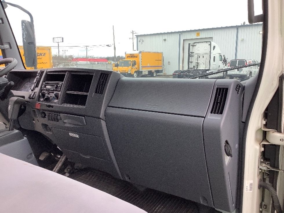 Light Duty Box Truck-Light and Medium Duty Trucks-Isuzu-2020-NPR EFI-Mebane-NC-80,316\n\t\tmiles-$ 41,000 - Image 21