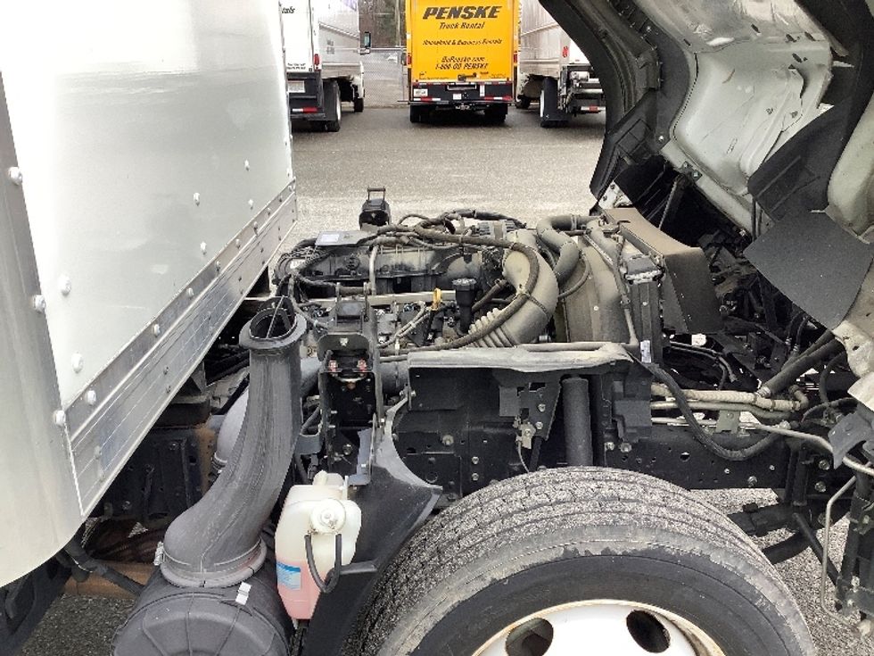 Light Duty Box Truck-Light and Medium Duty Trucks-Isuzu-2020-NPR EFI-Mebane-NC-80,316\n\t\tmiles-$ 41,000 - Image 23