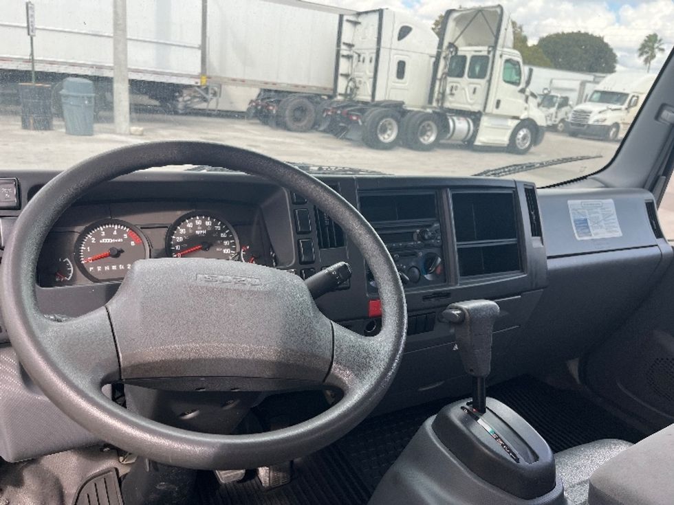 Light Duty Box Truck-Light and Medium Duty Trucks-Isuzu-2020-NPR EFI-Medley-FL-103,364\n\t\tmiles-$ 37,500 - Image 15