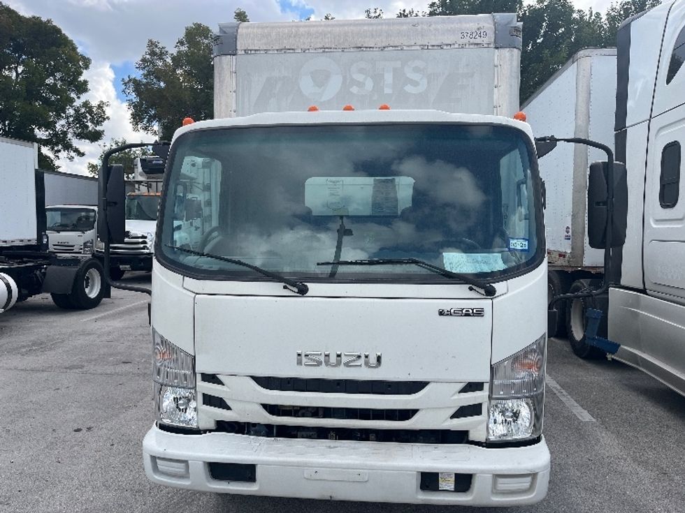 Light Duty Box Truck-Light and Medium Duty Trucks-Isuzu-2020-NPR EFI-Medley-FL-103,364\n\t\tmiles-$ 37,500 - Image 2