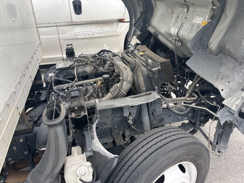 Light Duty Box Truck-Light and Medium Duty Trucks-Isuzu-2020-NPR EFI-Medley-FL-103,364\n\t\tmiles-$ 37,500 - Image 20