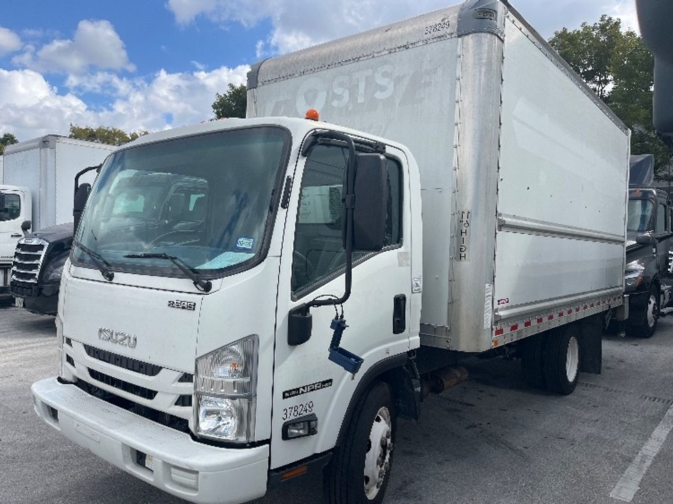Light Duty Box Truck-Light and Medium Duty Trucks-Isuzu-2020-NPR EFI-Medley-FL-103,364\n\t\tmiles-$ 37,500 - Image 4