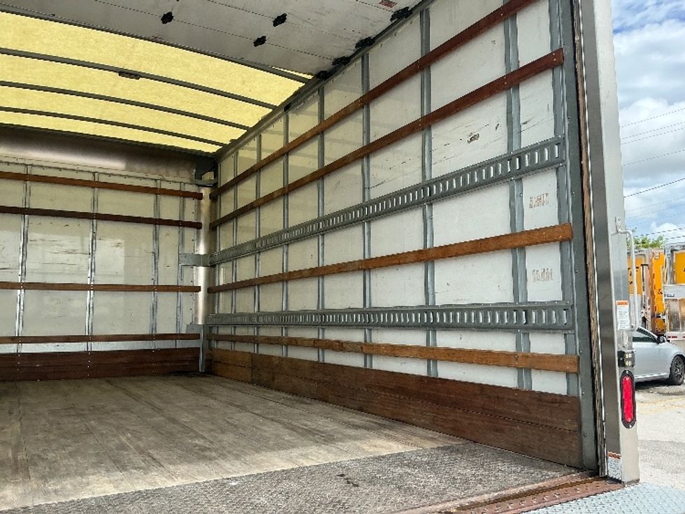 Light Duty Box Truck-Light and Medium Duty Trucks-Isuzu-2020-NPR EFI-Miami-FL-83,957\n\t\tmiles-$ 41,250 - Image 12