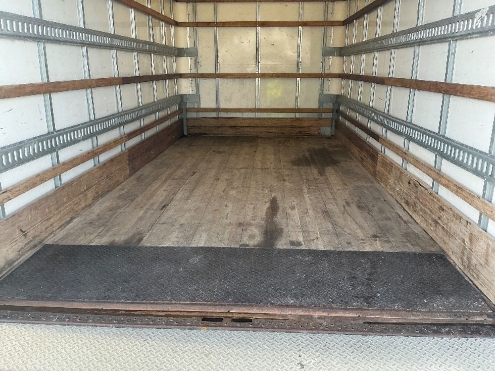 Light Duty Box Truck-Light and Medium Duty Trucks-Isuzu-2020-NPR EFI-Miami-FL-93,416\n\t\tmiles-$ 39,500 - Image 10