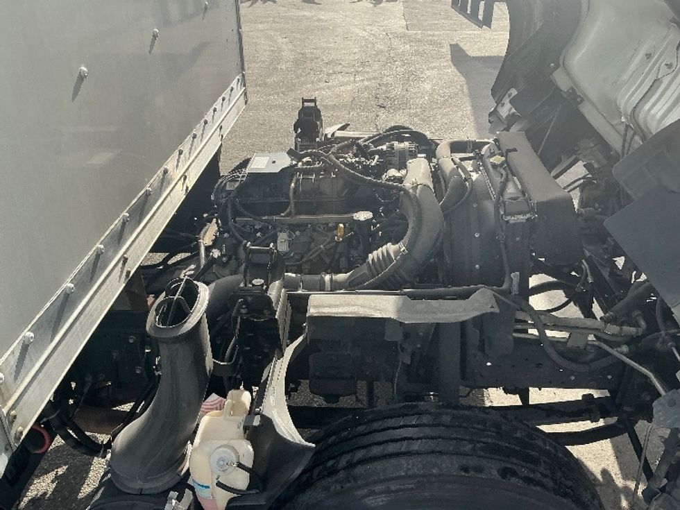 Light Duty Box Truck-Light and Medium Duty Trucks-Isuzu-2020-NPR EFI-Miami-FL-93,416\n\t\tmiles-$ 39,500 - Image 23