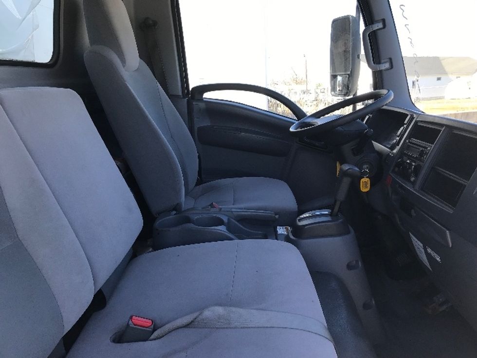 Light Duty Box Truck-Light and Medium Duty Trucks-Isuzu-2020-NPR EFI-Milford-DE-93,040\n\t\tmiles-$ 39,750 - Image 22