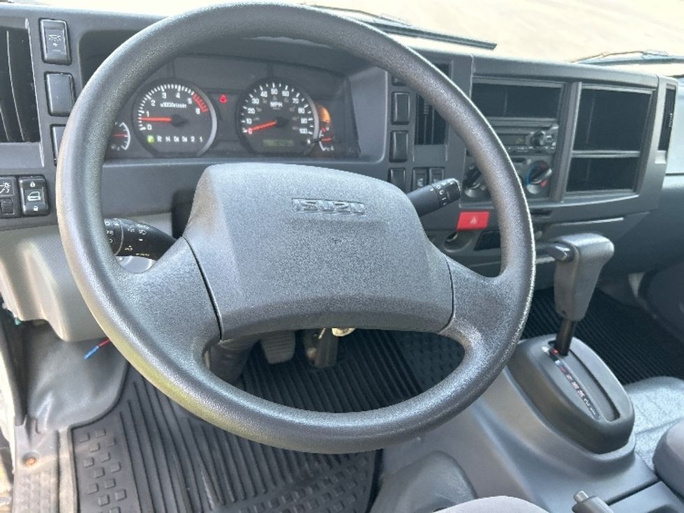Light Duty Box Truck-Light and Medium Duty Trucks-Isuzu-2020-NPR EFI-Montgomery-NY-140,456\n\t\tmiles-$ 34,250 - Image 17