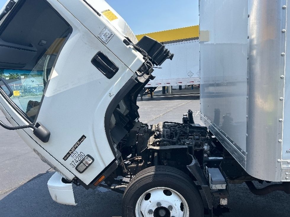 Light Duty Box Truck-Light and Medium Duty Trucks-Isuzu-2020-NPR EFI-Montgomery-NY-140,456\n\t\tmiles-$ 34,250 - Image 24