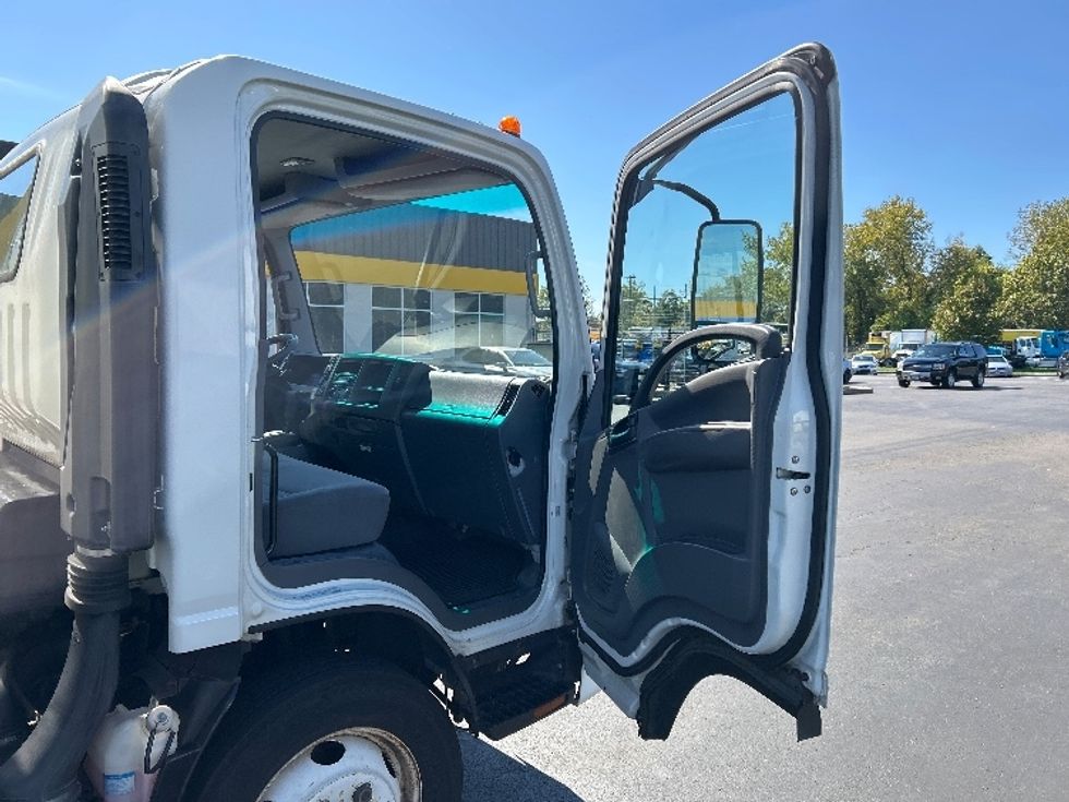 Light Duty Box Truck-Light and Medium Duty Trucks-Isuzu-2020-NPR EFI-Montgomery-NY-92,511\n\t\tmiles-$ 36,750 - Image 20