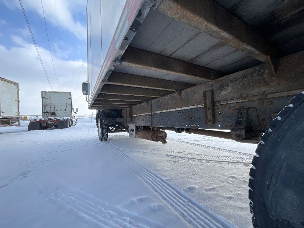 Light Duty Box Truck-Light and Medium Duty Trucks-Isuzu-2020-NPR EFI-Montreal-PQ-247,513\n\t\tkm-$ 34,500 - Image 5